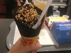 那么大甜筒脆皮巧克力花生-麦当劳(中山八路店)