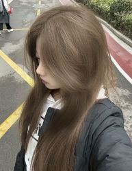 -安蒂护肤造型