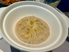 蟹粉汤包-屋里厢上海菜馆