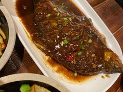 -霄汉牛三鲜湖北砂锅菜(万松园2店)