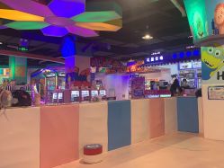 -万升儿童王国(万辉店)