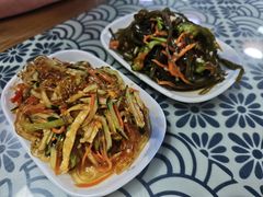 五彩鱼翅丝-鲁毓鲜蓬莱小面(黄山路店)