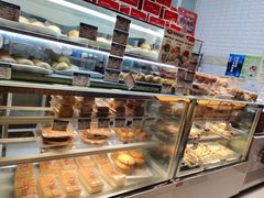 面包甜点陈列柜-白玉兰食品(甜云店)
