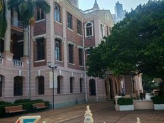 -香港大学