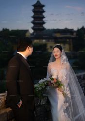 -雪中彩影婚纱摄影·微光艺术中心