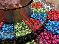 -Laderach 莱德拉(上海环贸iapm店)