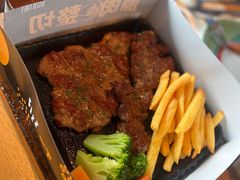 -菲滋意式餐厅(金华银泰城店)