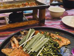 -香巴拉云南餐厅(华莱坞店)