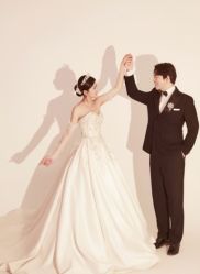 点击看大图 -27°罗马风情婚纱摄影