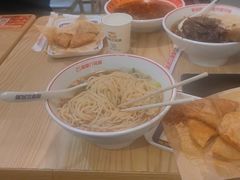 -魔都三兄弟酸辣粉·蘸卤炸串(虹桥万科店)