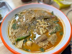 老酱麻辣烫-二钢串叔麻辣烫(华龙大厦店)