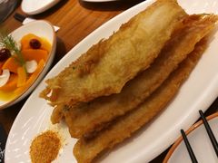 香炸野生鲳鱼-必点海鲜·鲅鱼水饺(鞍山西道店)