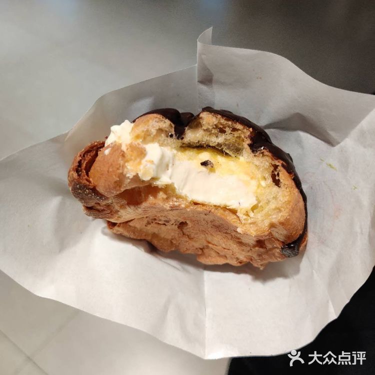 新品白桃茉莉，感觉酸酸的，不说吃不出是茉莉