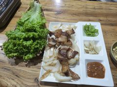 烤五花肉生菜-京玉菲饭店(李村店)