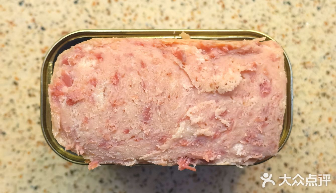 在“午餐肉”级别里，品质算不错的三丰牌