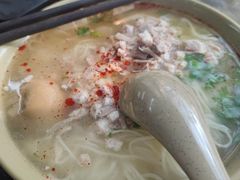 -亮亮面馆(经六路店)