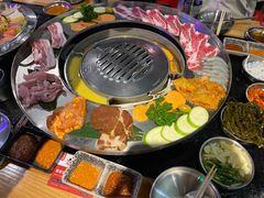 -哈哈碳都·牛肋条无限自助烤肉(宝龙店)