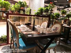 -舌尖上的食缘花园主题餐厅