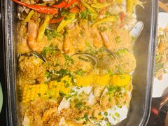 -魏铭鱼头捞饭(晋阳路店)