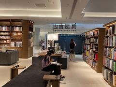 -茑屋书店(天目里店)