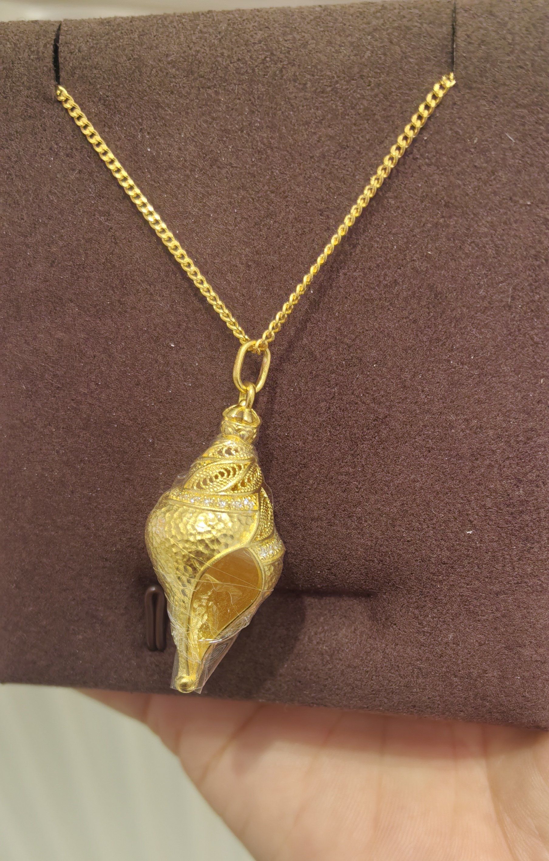 周生生右旋海螺