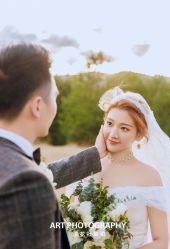 -纪梵希旅拍婚纱摄影(大连总店)