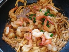 -阿瓦山寨·湘菜现炒·剁椒鱼头王(咸阳总店)
