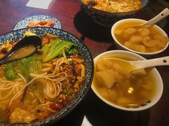 -粉家柳州螺蛳粉(杨宅路店)