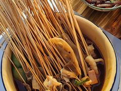 -拈签一笑黄牛肉辣卤串串