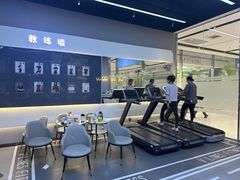 -VLines耀能运动24小时·月付制健身(京广桥店)