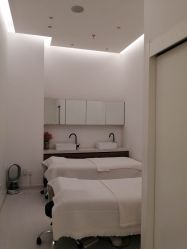 -微笑雨嘉造型护肤