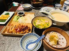 民国美龄粥-南京大牌档(青岛万象城店)