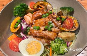 Pan-Fried Chicken Thigh with Roasted Pumpkin Salad