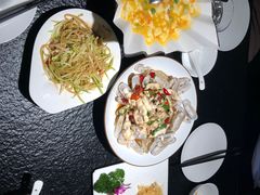 -河畔春天时尚餐厅