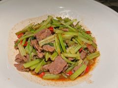 香菜炒牛肉-桂满陇天书(南京德基旗舰店)