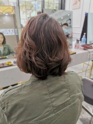 -艾米莉 烫染沙龙
