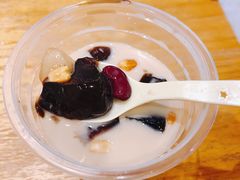 奶茶味燒仙草-八婆婆烧仙草(曾厝垵店)