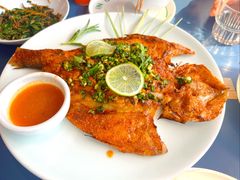 香茅草烤鲈鱼-一坐一忘云南菜(嘉里中心店)