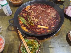 -黄潇洒老火锅(九眼桥宏济巷店)