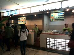 -海口骑楼小吃街