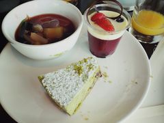 甜品拼盘-澳门旅游塔360°旋转餐厅(南湾湖广场店)