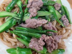 芥兰牛肉盖河粉-南记食粥坊·宵夜大排档(莲花总店)