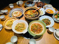 -吃饭皇帝大土家民族菜(荟聚店)
