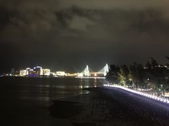 -万绿园