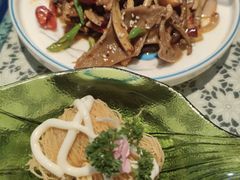 -忘忧草融合私房菜(红鼎国际店)