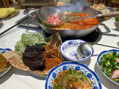 -王奋斗贵州酸汤牛肉火锅