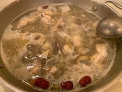 -一席地·本地鸡窝·杭帮鸡火锅(萧山银隆百货店)