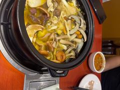 -菌之家·专业纯野生菌火锅·特色炒菌