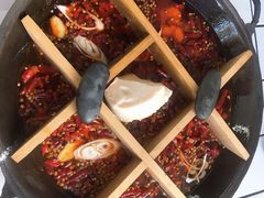 -瓜西西重庆火锅(花溪店)