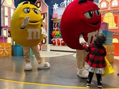 -m豆巧克力世界(上海世茂广场店)